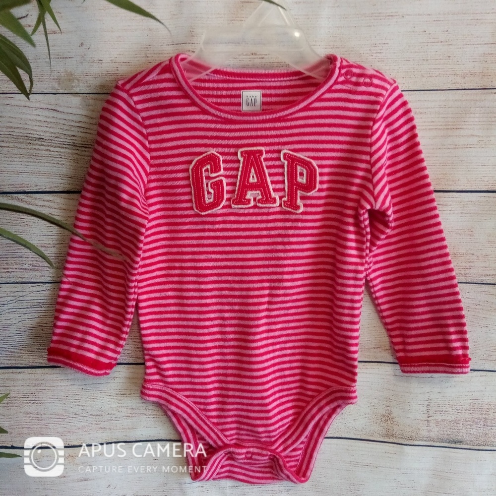 Baby Gap Longsleeve Tee